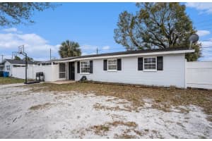 8401 PINEWOOD STREET, TAMPA, FL 33615 Sold 08/14/25