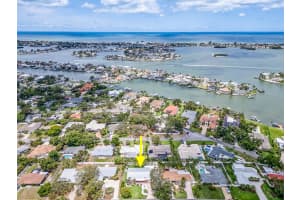 308 CEDAR LANE, LARGO, FL 33770 Sold 07/25/25