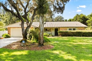 327 Laura Ln, MOUNT DORA