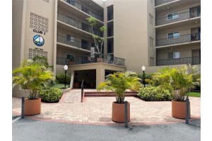 90 HIGHLAND AVENUE, TARPON SPRINGS, FL 34689 - MLS#MFRTB8393959