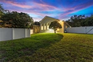 10310 CARROLL COVE PLACE, TAMPA, FL 33612 - MLS#MFRTB8394118