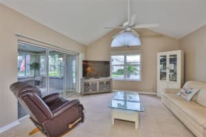 1111 GOLFVIEW WOODS DRIVE, SUN CITY CENTER, FL 33573 - MLS#MFRTB8394157