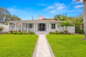 146 26th Ave Ne, ST PETERSBURG