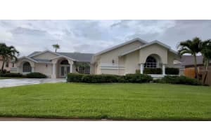 2635 Jarvis Cir, PALM HARBOR