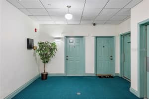 701 Mirror Lake Dr N #103 St Petersburg, FL 33701 - Off Market