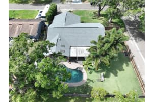 11525 COUNTRY OAKS DRIVE, TAMPA, FL 33618 - MLS#MFRTB8394514