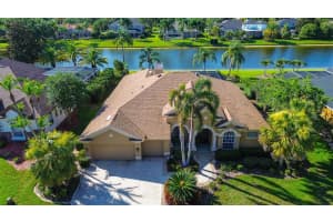 3895 Mimosa Pl, PALM HARBOR