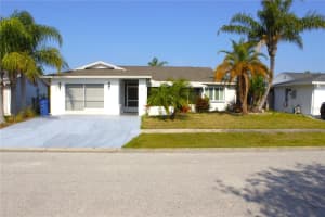 2211 Harrison Dr, HOLIDAY