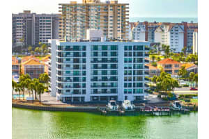 240 SAND KEY ESTATES DRIVE, CLEARWATER BEACH, FL 33767 Sold 07/03/25