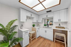 2460 NORTHSIDE DRIVE, CLEARWATER, FL 33761 - MLS#MFRTB8394897