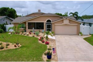386 Westwinds Dr, PALM HARBOR