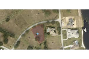 MLS# MFRTB8394989, Groveland, Florida 34736