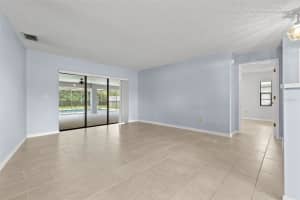 14164 FENNSBURY DRIVE, TAMPA, FL 33624 - MLS#MFRTB8395183