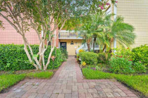 2424 TAMPA BAY BOULEVARD, TAMPA, FL 33607 Sold 08/22/25