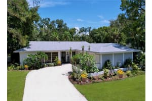1861 Royal Oak Pl E, DUNEDIN
