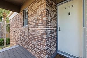 10423 CARROLLBROOK CIRCLE, TAMPA, FL 33618 - MLS#MFRTB8395267