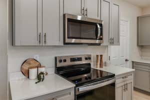 3747 KING HILL DRIVE, HAINES CITY, FL 33844 - MLS#MFRTB8395437