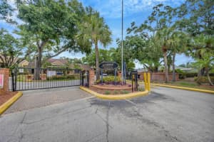 8647 MALLARD RESERVE DRIVE, TAMPA, FL 33614 - MLS#MFRTB8395562