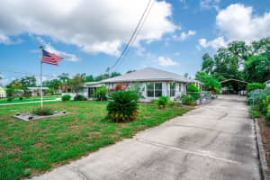 2060 SAFFOLD PARK DRIVE, RUSKIN, FL 33570 Sold 07/24/25
