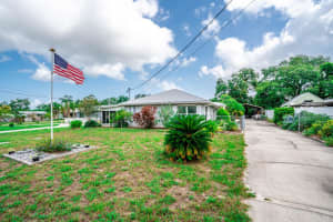 2060 SAFFOLD PARK DRIVE, RUSKIN, FL 33570 Sold 07/24/25