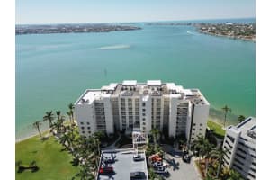 6105 Bahia Del Mar Cir #682, ST PETERSBURG