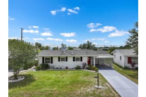 913 AUGUSTA DRIVE, SUN CITY CENTER, FL 33573 Sold 11/05/25