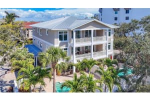 1204 Derby Ln, SARASOTA