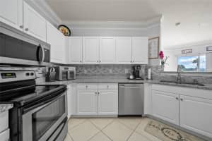 4306 BAYSIDE VILLAGE DRIVE, TAMPA, FL 33615 - MLS#MFRTB8395770