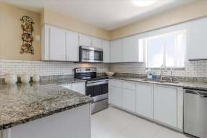 4030 CORTEZ DRIVE, TAMPA, FL 33614 - MLS#MFRTB8395779