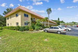 2003 GREENBRIAR BOULEVARD, CLEARWATER, FL 33763 Sold 07/16/25
