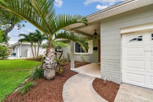 2560 51ST STREET, ST PETERSBURG, FL 33710 - MLS#MFRTB8395926