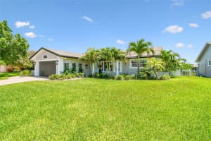 1432 50TH AVENUE, ST PETERSBURG, FL 33703 - MLS#MFRTB8395985