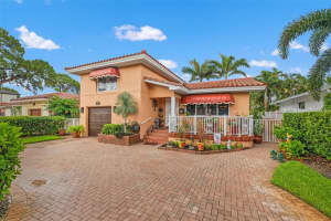 243 Snell Isle Blvd Ne, ST PETERSBURG