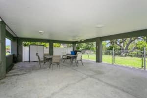 9107 BRUNSWICK LANE, TAMPA, FL 33615 - MLS#MFRTB8396014