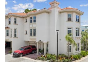 1340 Bayshore Blvd #502, DUNEDIN