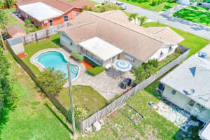 11082 90TH TERRACE, SEMINOLE, FL 33772 Sold 08/22/25