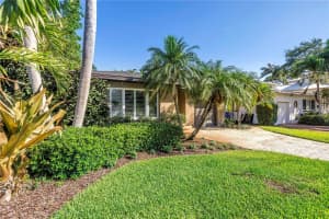 200 LAMARA WAY, ST PETERSBURG, FL 33704 - MLS#MFRTB8396115