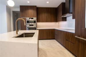777 3rd Ave N, St. Petersburg, FL 33701, Sold 06/12/25