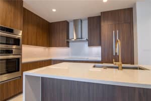 777 3rd Ave N, St. Petersburg, FL 33701, Sold 06/12/25