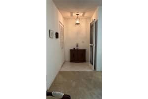 205 STRONG BOW COURT, SUN CITY CENTER, FL 33573 - MLS#MFRTB8396181