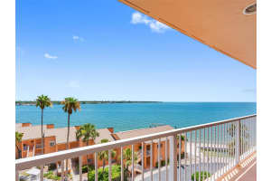 7430 SUNSHINE SKYWAY LANE, ST PETERSBURG, FL 33711 Sold 08/29/25