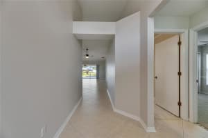318 LOOKOUT DRIVE, APOLLO BEACH, FL 33572 - MLS#MFRTB8396211