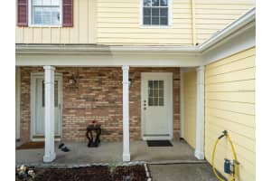 6114 OAK CLUSTER CIRCLE, TAMPA, FL 33634 Sold 07/29/25