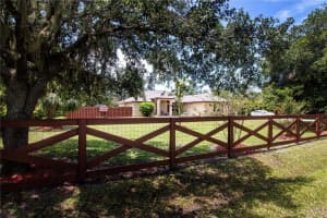 408 River Bed Ct, WIMAUMA