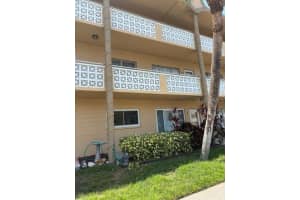 2466 Ecuadorian Way #32, CLEARWATER