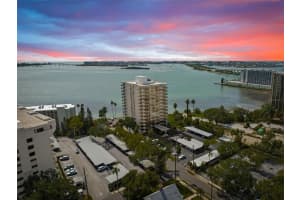 80 Rogers St #2d, CLEARWATER