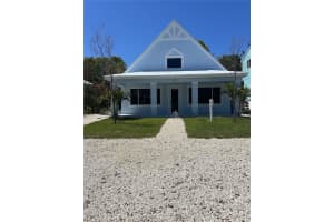 132 Riviera Dr, TAVERNIER