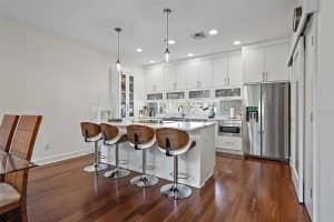 325 5TH AVENUE, ST PETERSBURG, FL 33701 Sold 09/03/25