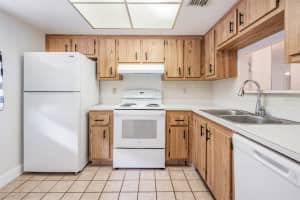 2465 NORTHSIDE DRIVE, CLEARWATER, FL 33761 - MLS#MFRTB8396438