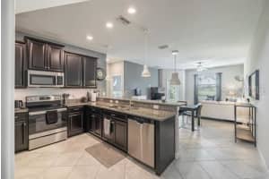 28504 TRANQUIL LAKE CIRCLE, WESLEY CHAPEL, FL 33543 - MLS#MFRTB8396462